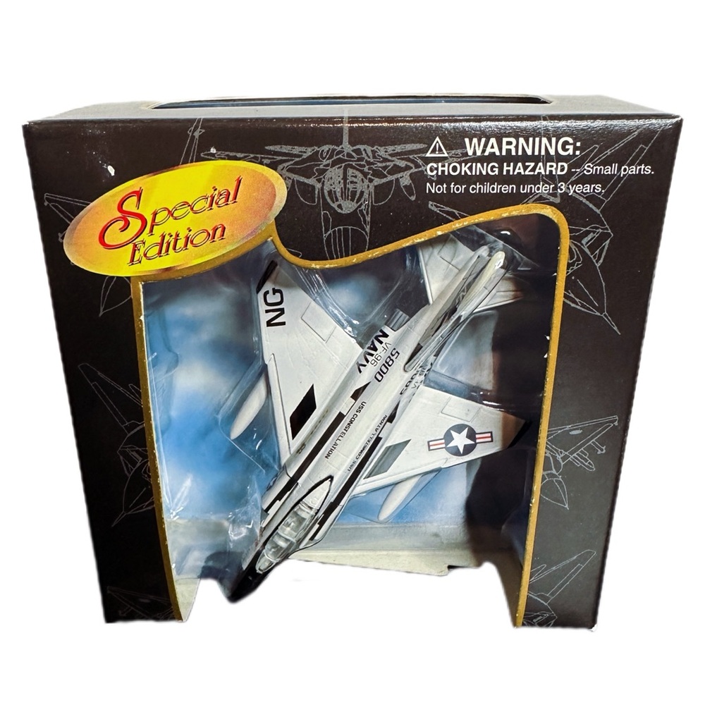 MAISTO AIR FORCE SPECIAL EDITION USN F-4 PHANTOM USS CONSTELLATION DIECAST NEW!